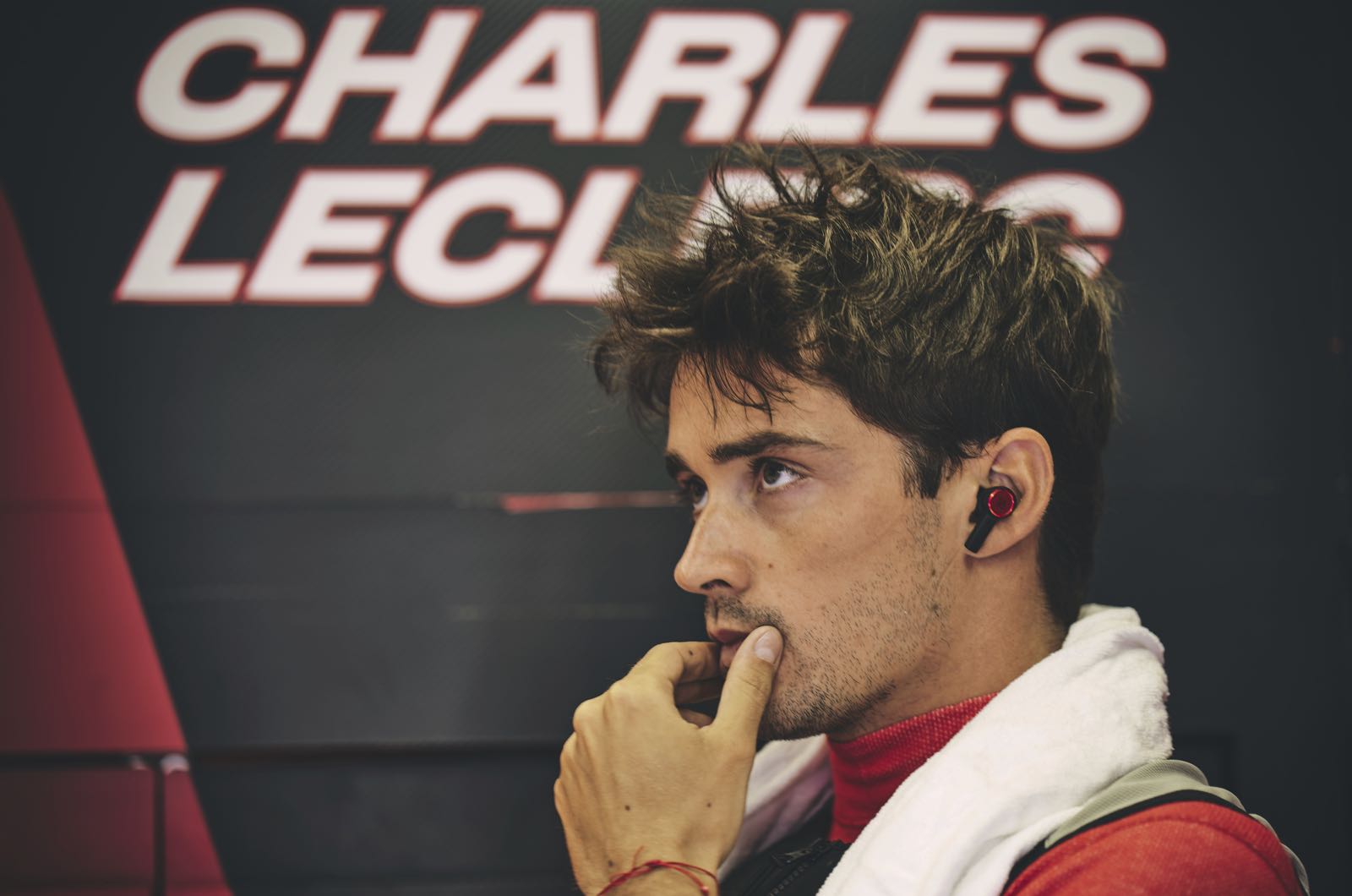 Leclerc denies negotiating with Mercedes Wolff