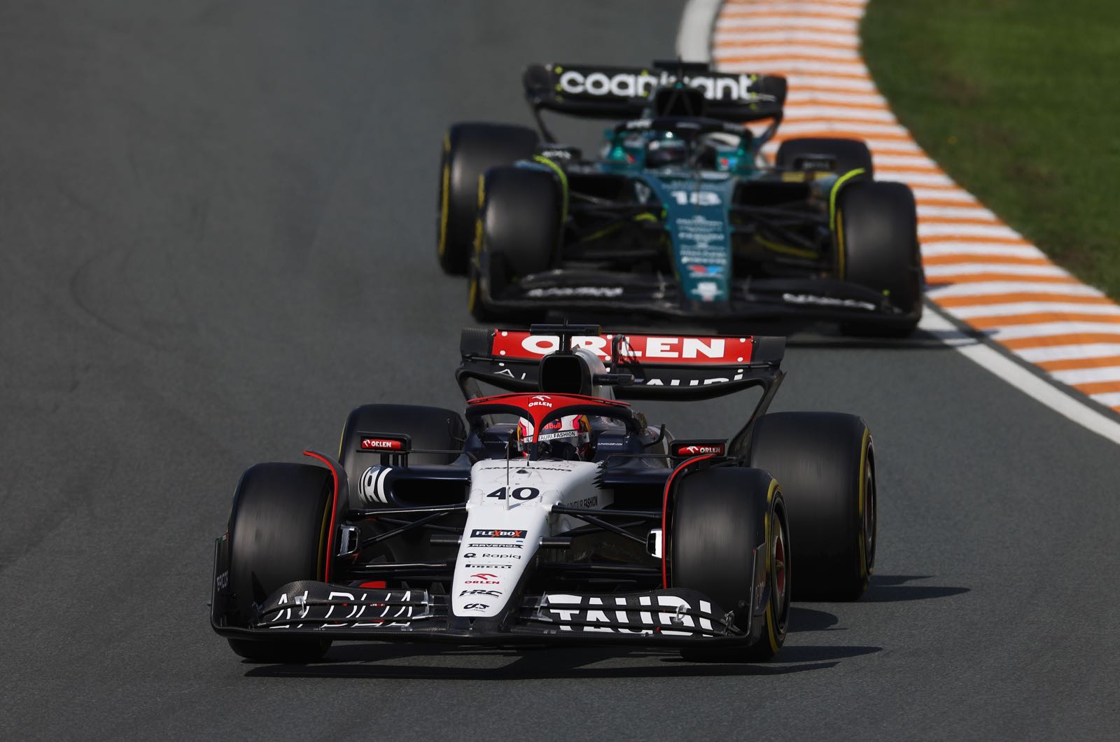 Lawson could steal injured Ricciardo's F1 thunder