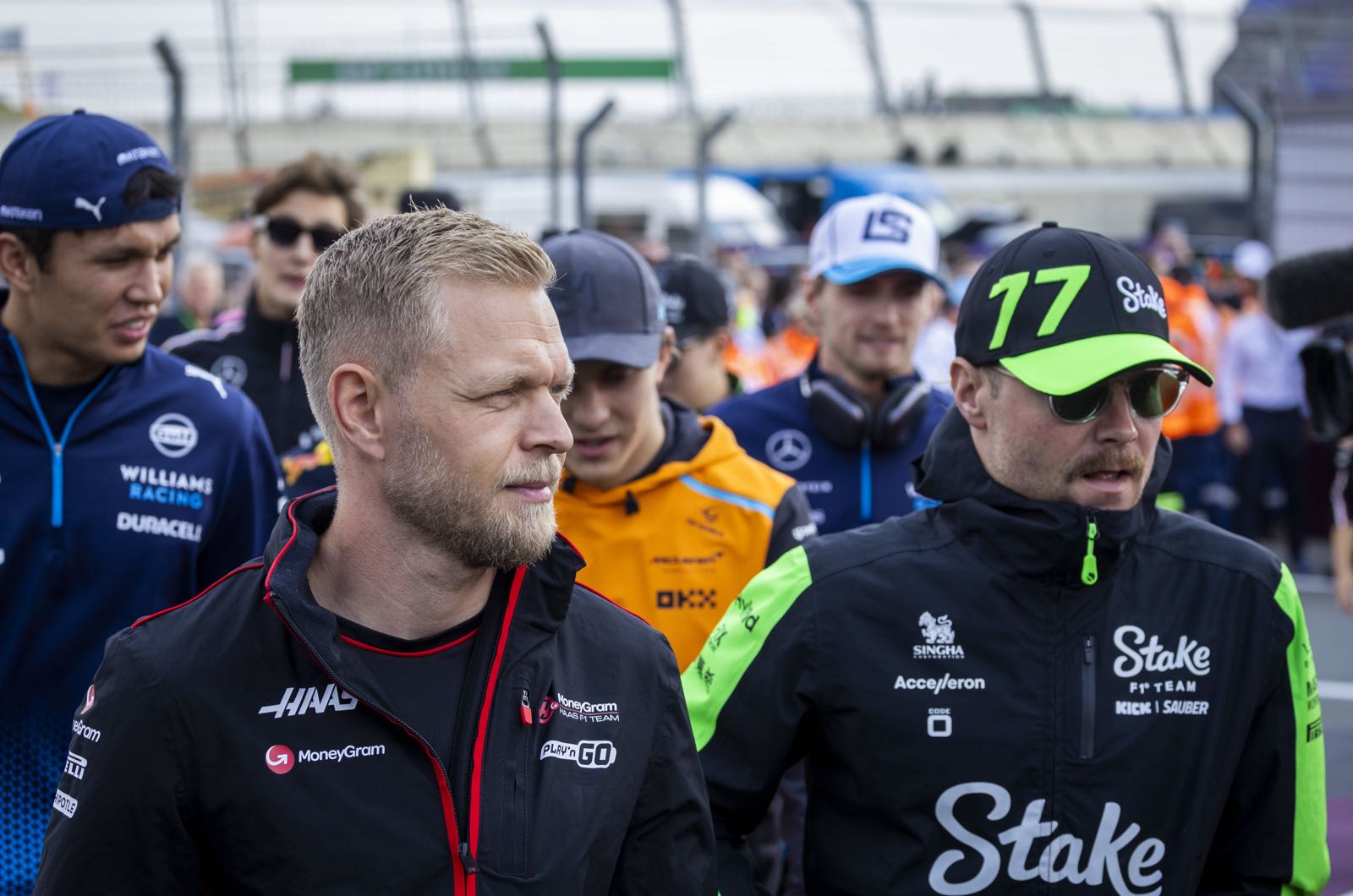 Magnussen at peace with doubtful f1 future