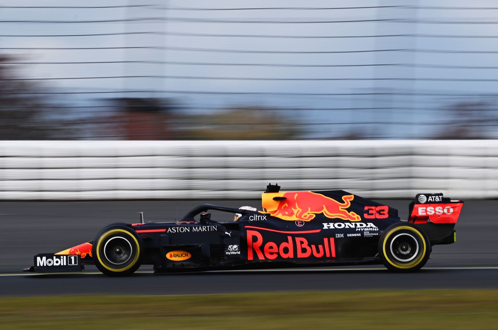 Red Bull eyes own engine program until 2026