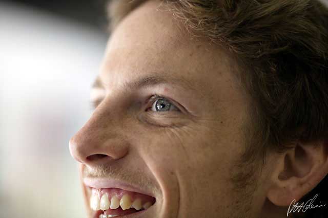 Practice 4 Report - Button beats the Ferrari men