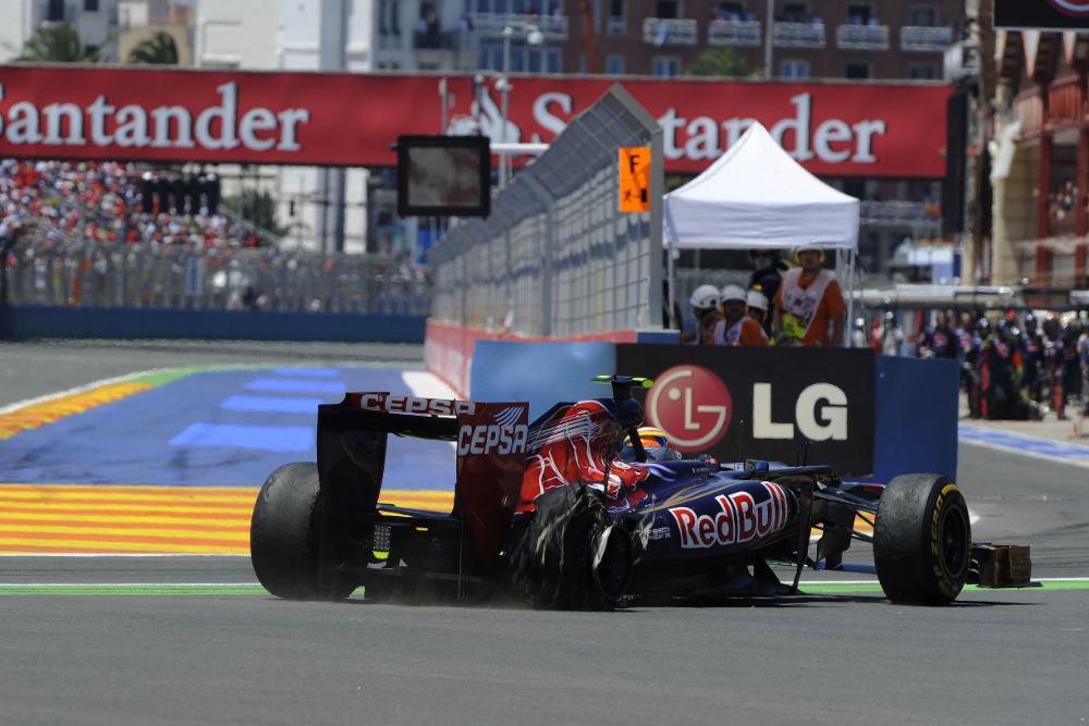 Vergne / Maldonado hit with penalties