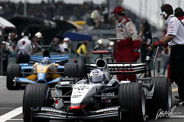 Coulthard warns of dangers of F1