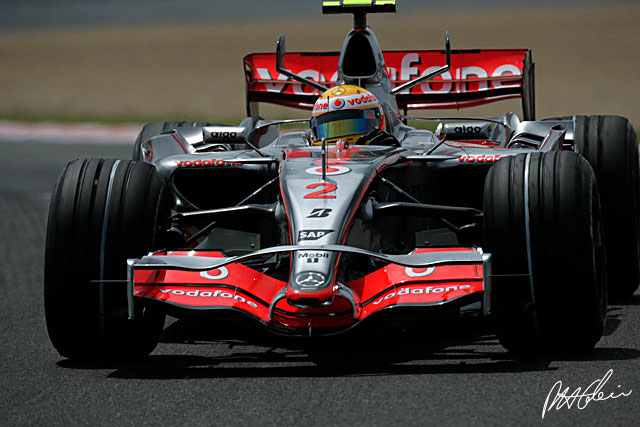 Practice 1 Report - Hamilton gets the fans warmed up