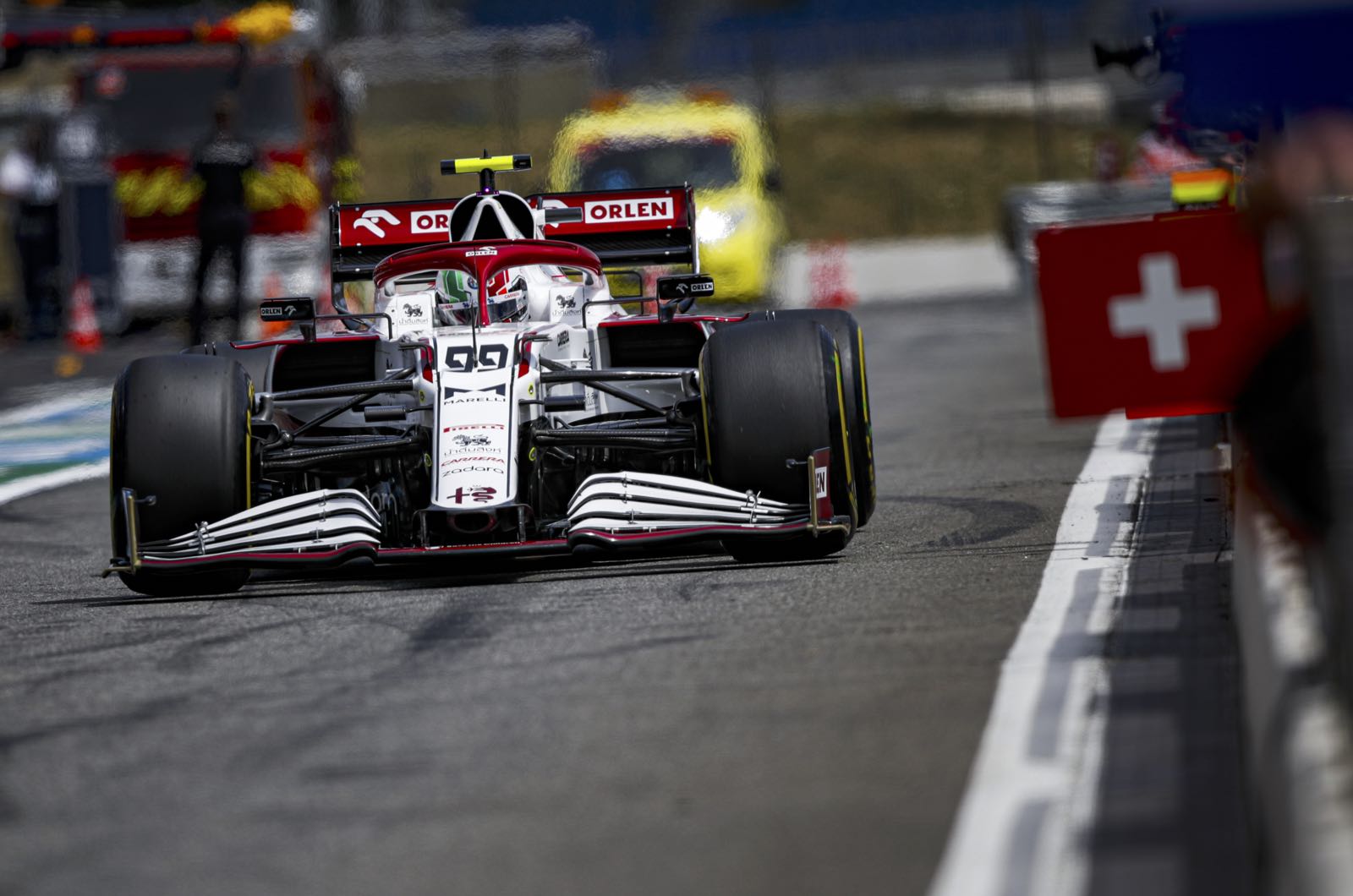 Leclerc hopes Piastri secures 2022 F1 seat