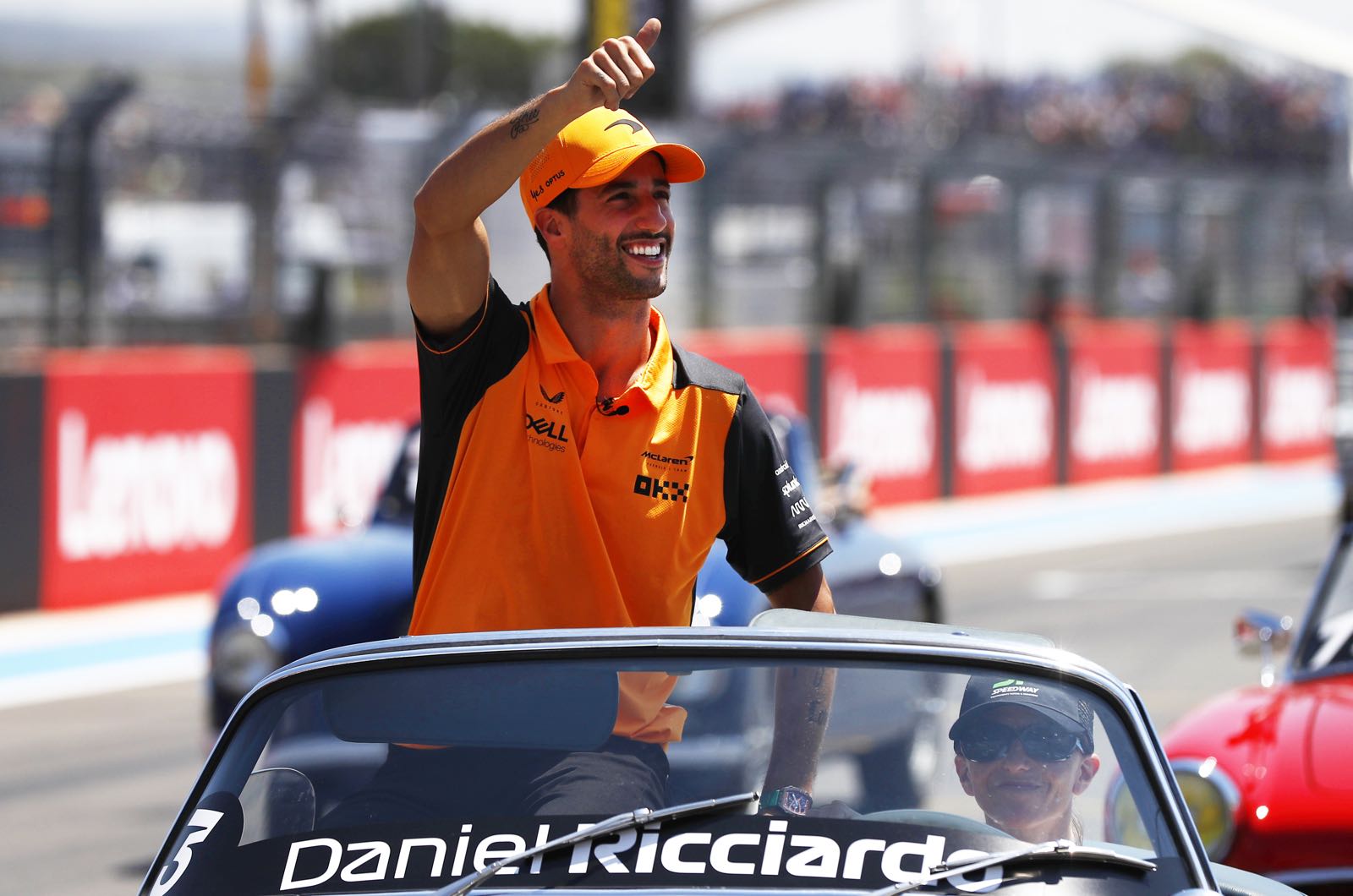 Schumacher, Ricciardo play down Aston Martin link