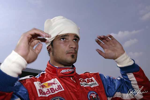 Liuzzi does it again