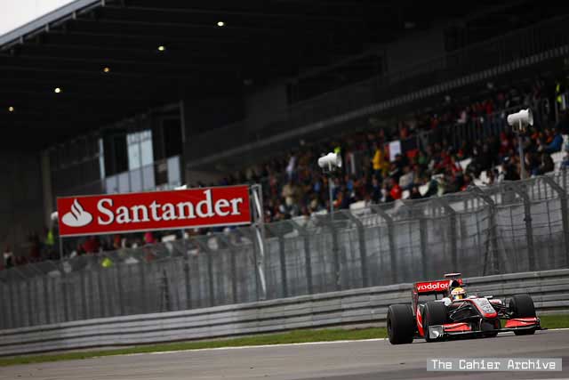 Practice 2 Report - Mercedes bends reality?