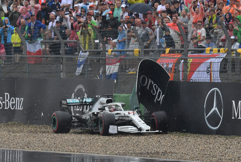 Bad weekend was karma for Mercedes says Wolff