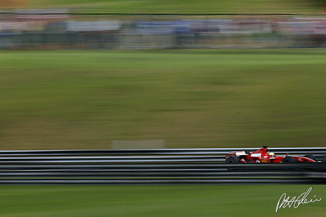 Ferrari tests GP2 tyres