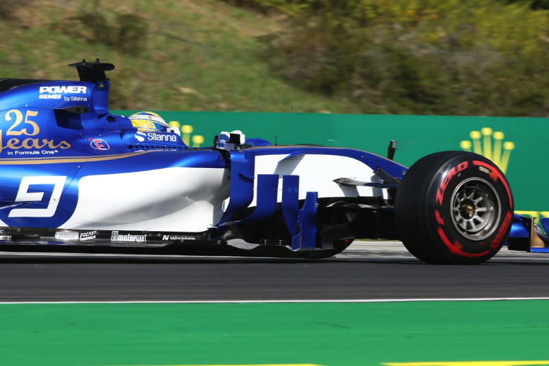 Sauber eyes upgrade to 2018 Ferrari engine