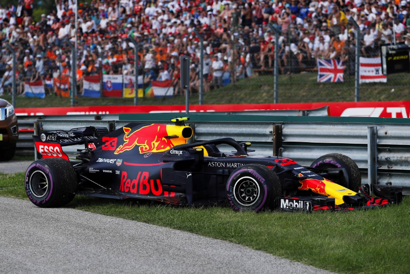 Renault hits back at Red Bull fury
