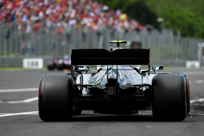 Villeneuve tells Mercedes to keep Bottas