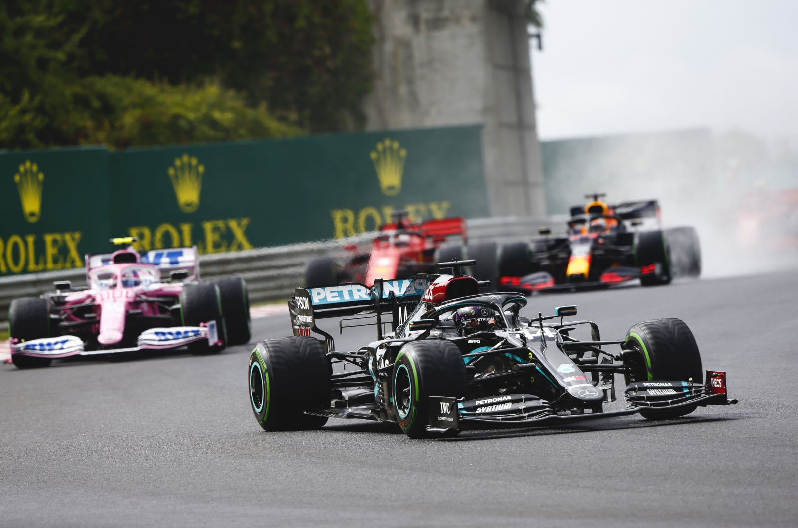 Red Bull nervous about Mercedes dominance