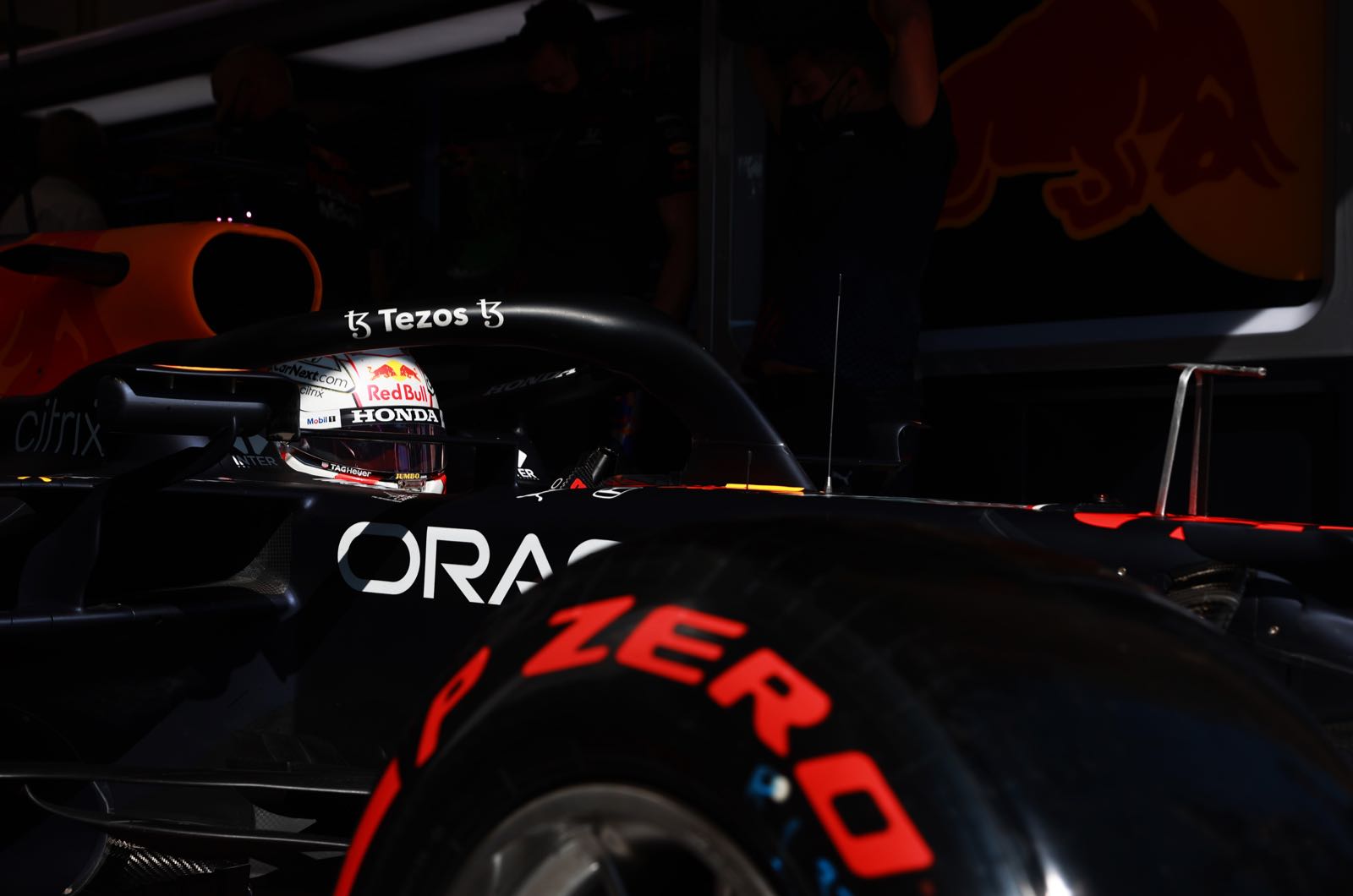 Verstappen absolutely sure he's faster than Hamilton