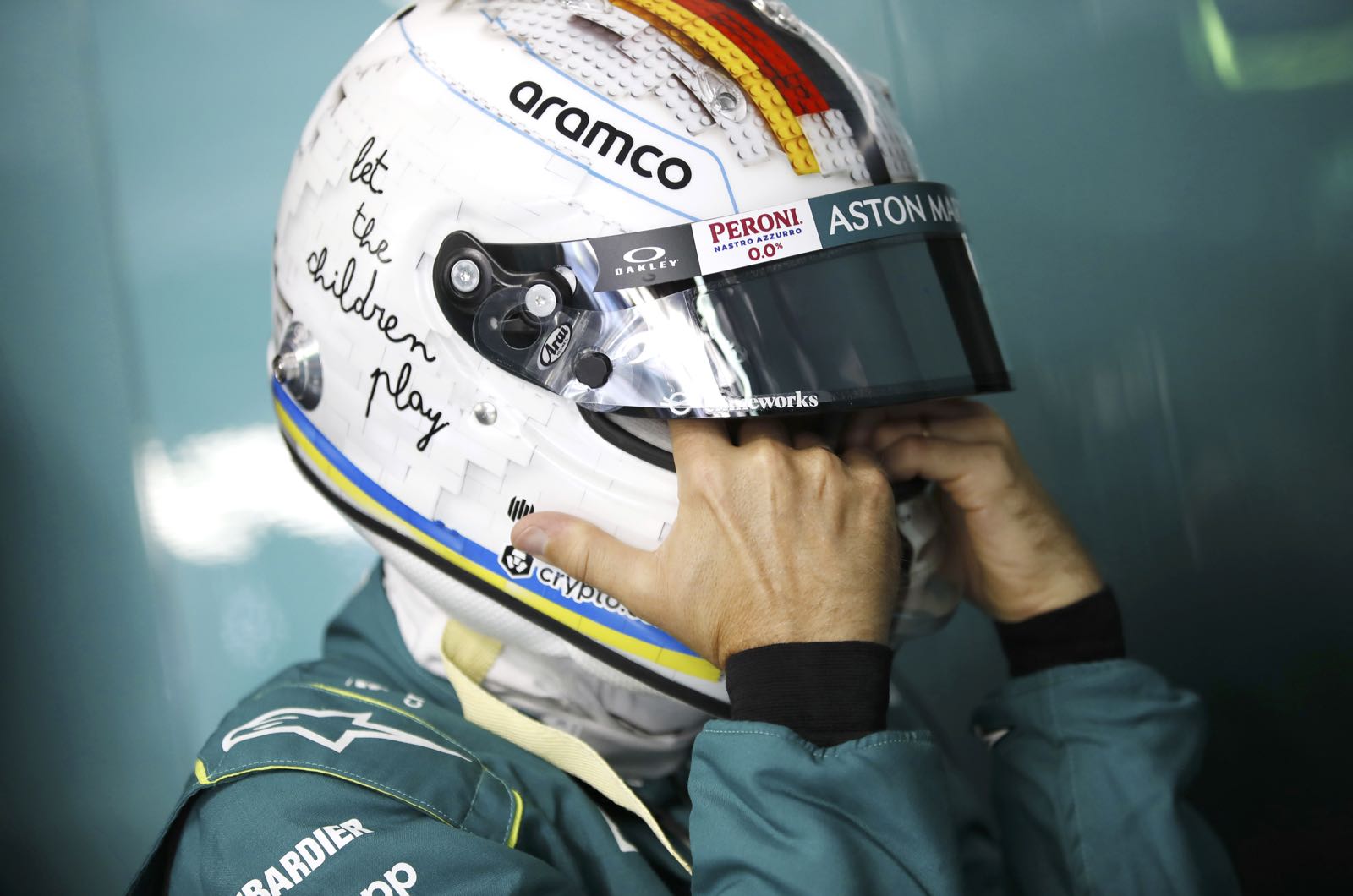 Domenicali to offer Vettel new F1 job