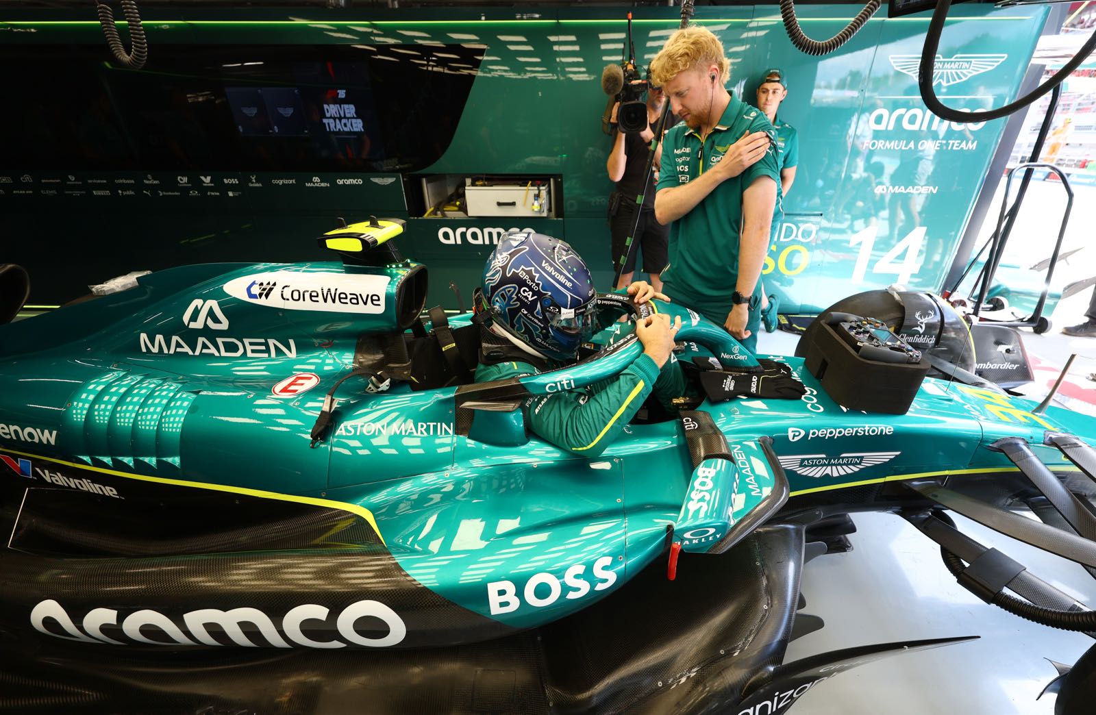 Alonso sits out FP1 with back injury
