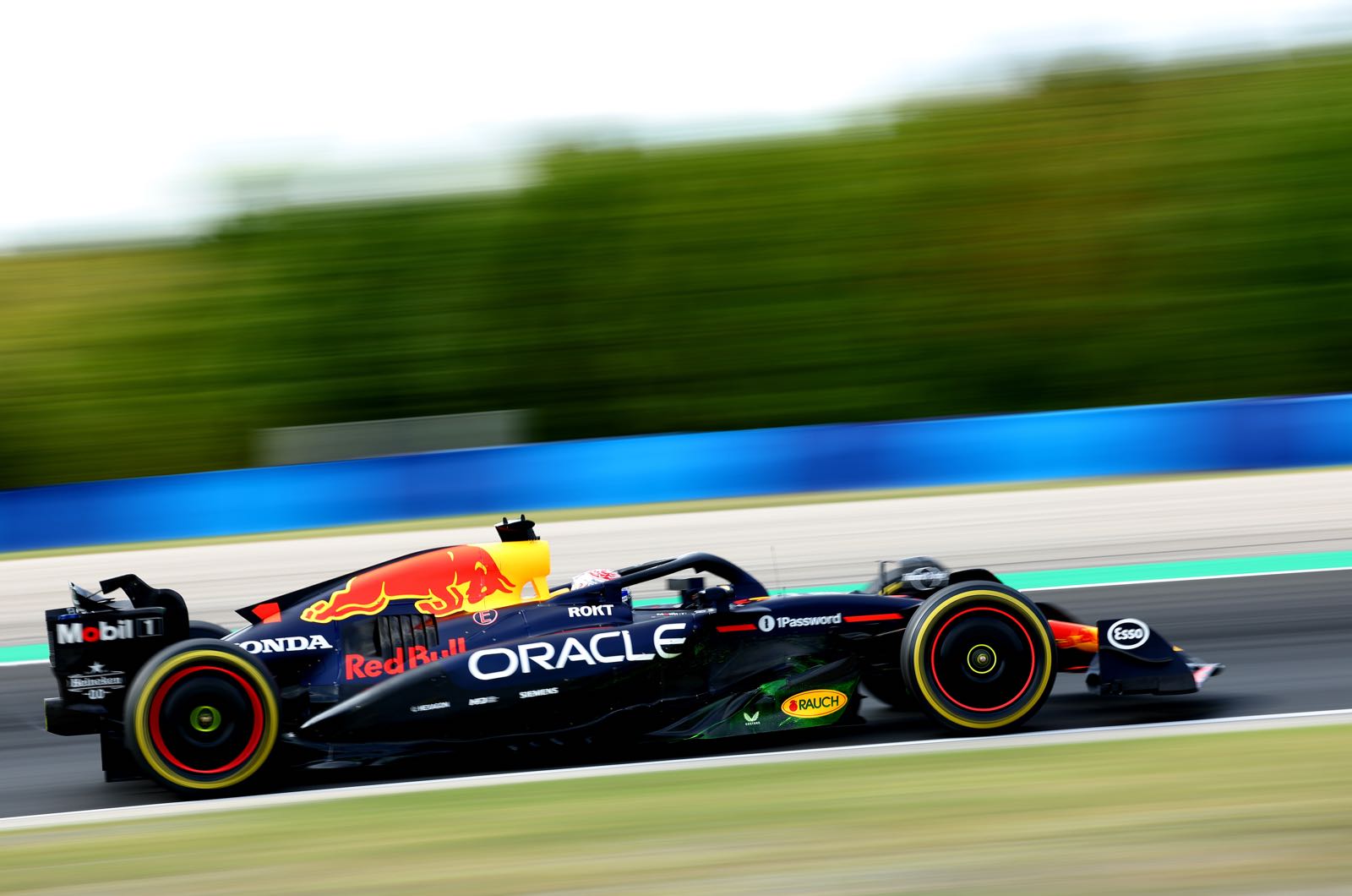 Verstappen admits to 2025 title race mind games