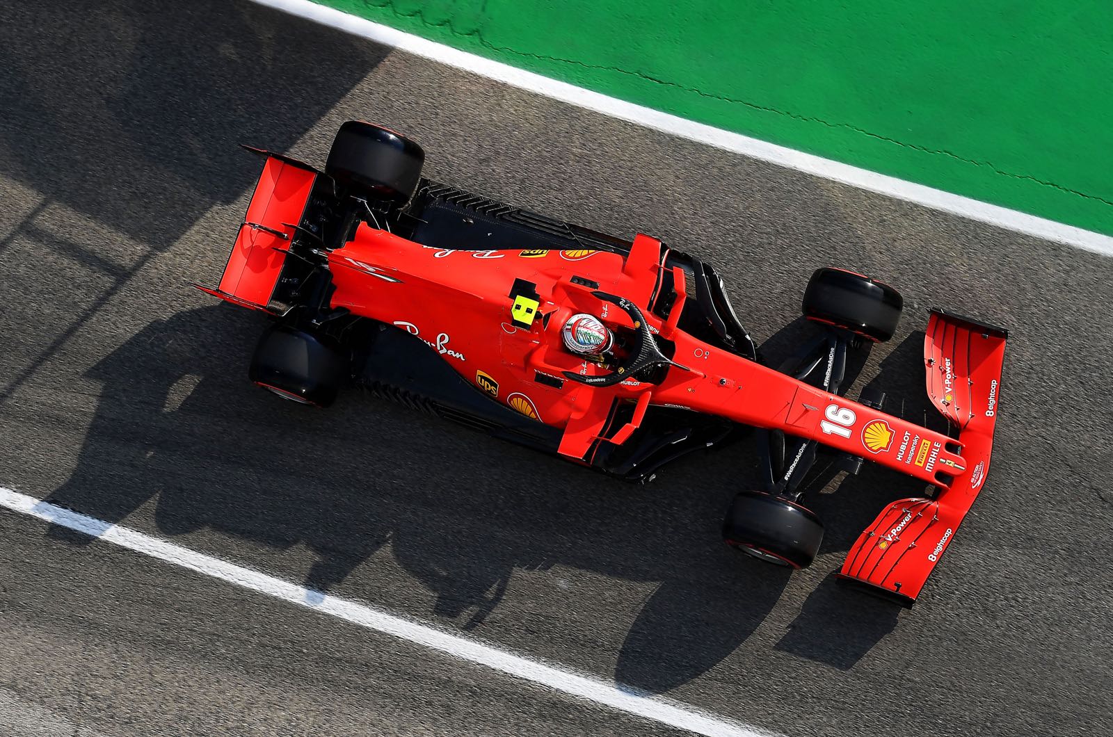 Sainz eyes early Ferrari run at young drivers test