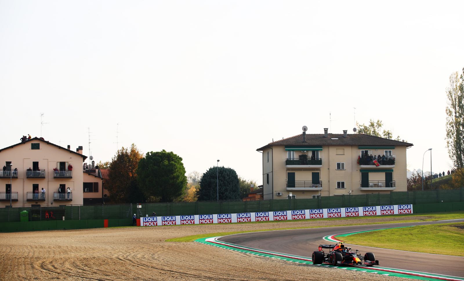 F1 to keep two-day race format in our pocket says Brawn