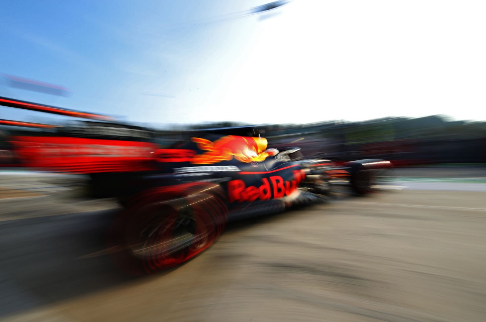 Ferrari, Renault reject Red Bull engine freeze