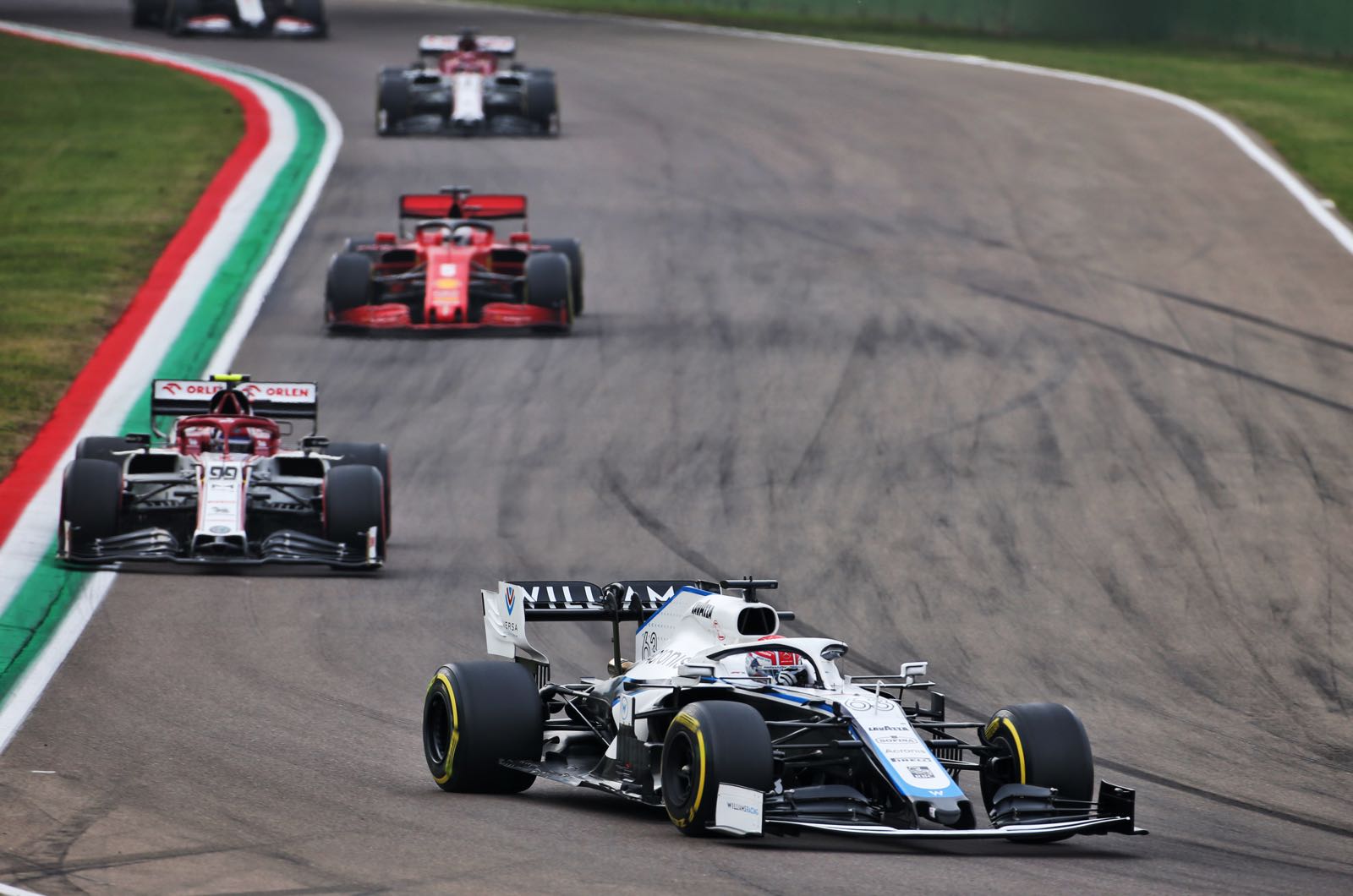 Hamilton defends Russell after safety car crash