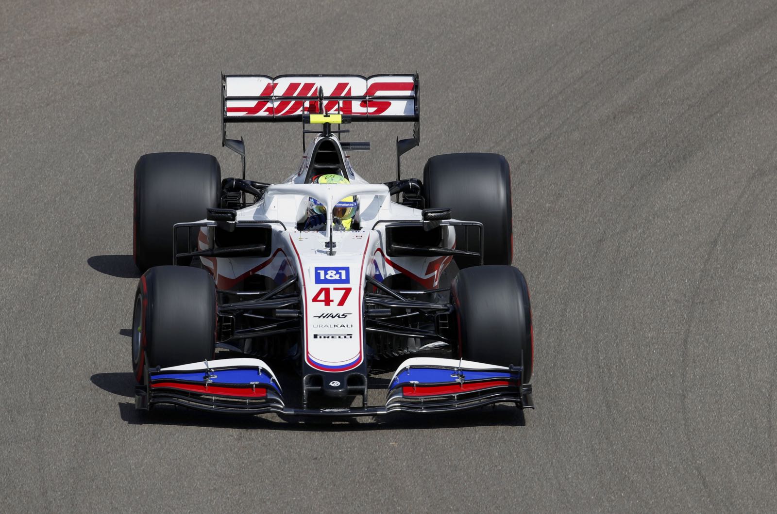 Steiner not critical of Schumacher's cautious approach
