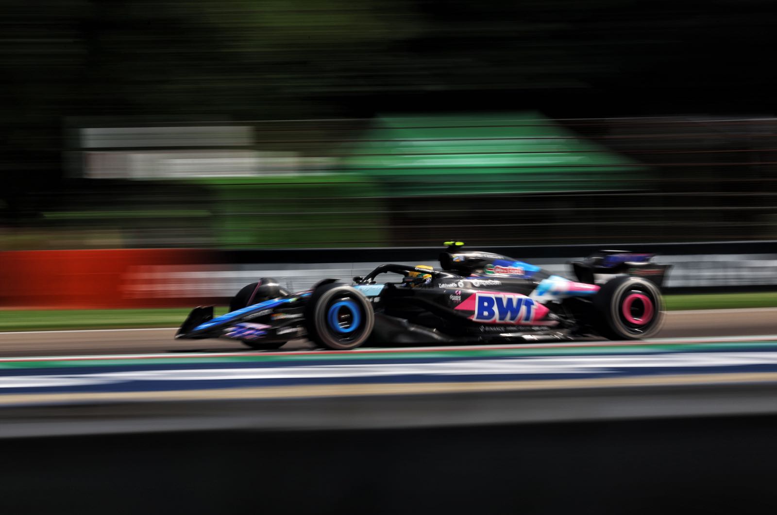 Alpine F1 not being packaged for sale says Renault CEO