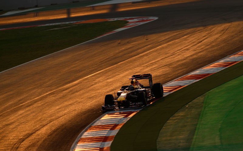 Race Report - Vettel breaks more records