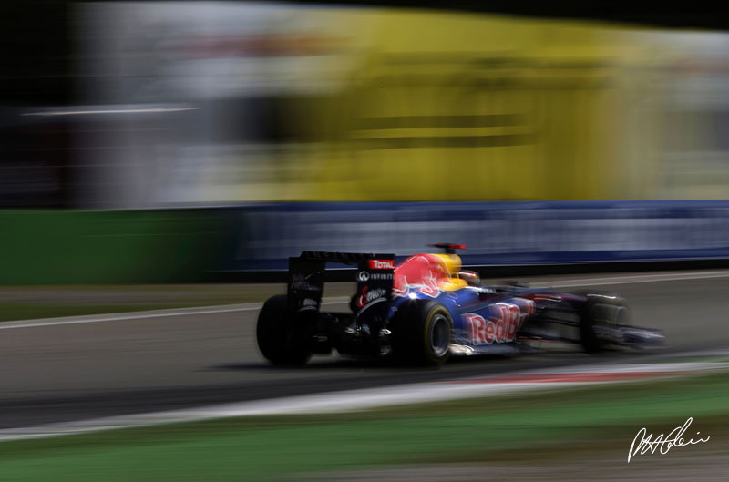 Race Report - Vettel again as Red Bull cracks Monza