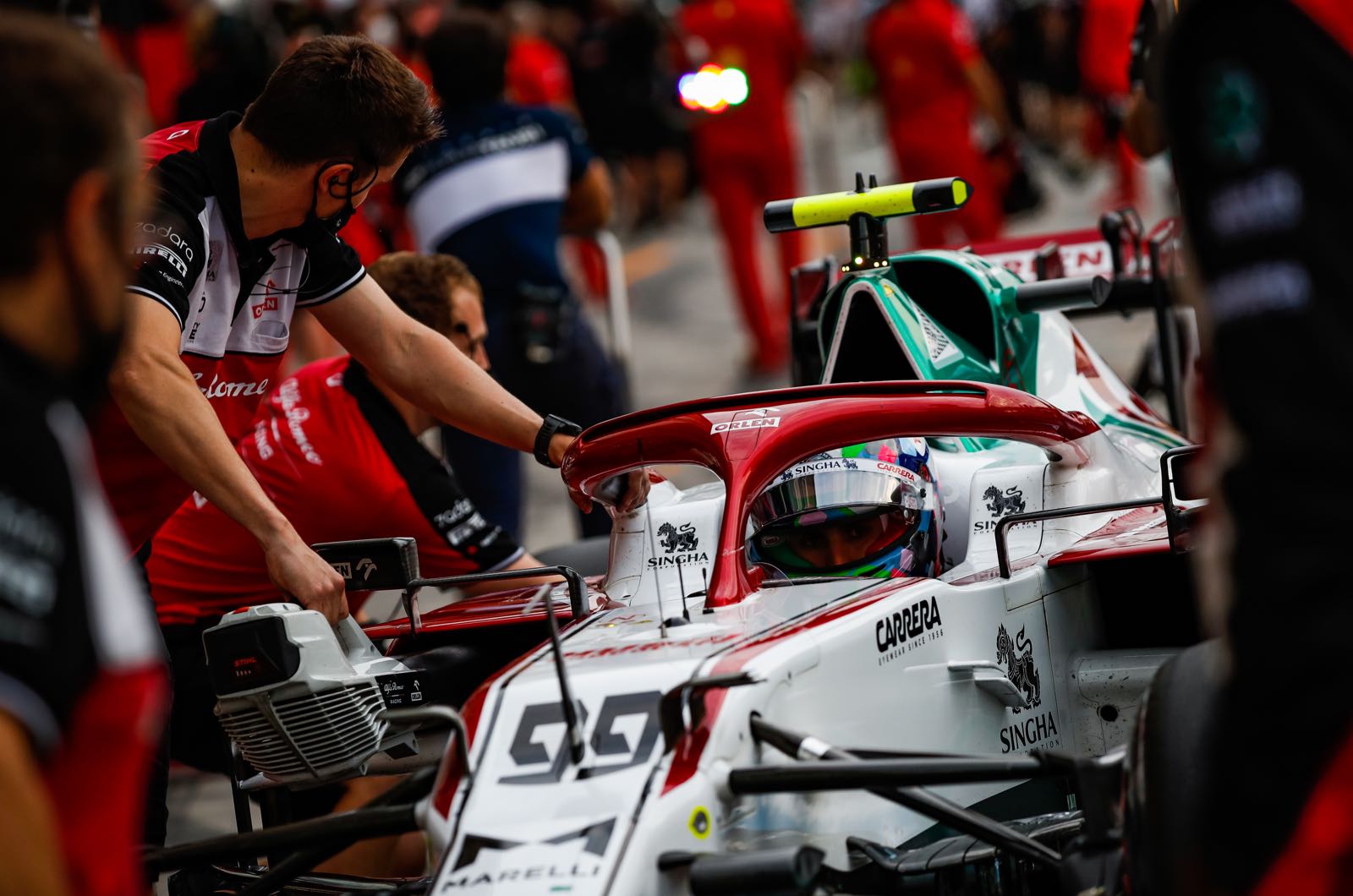 Giovinazzi still waiting for Alfa Romeo call