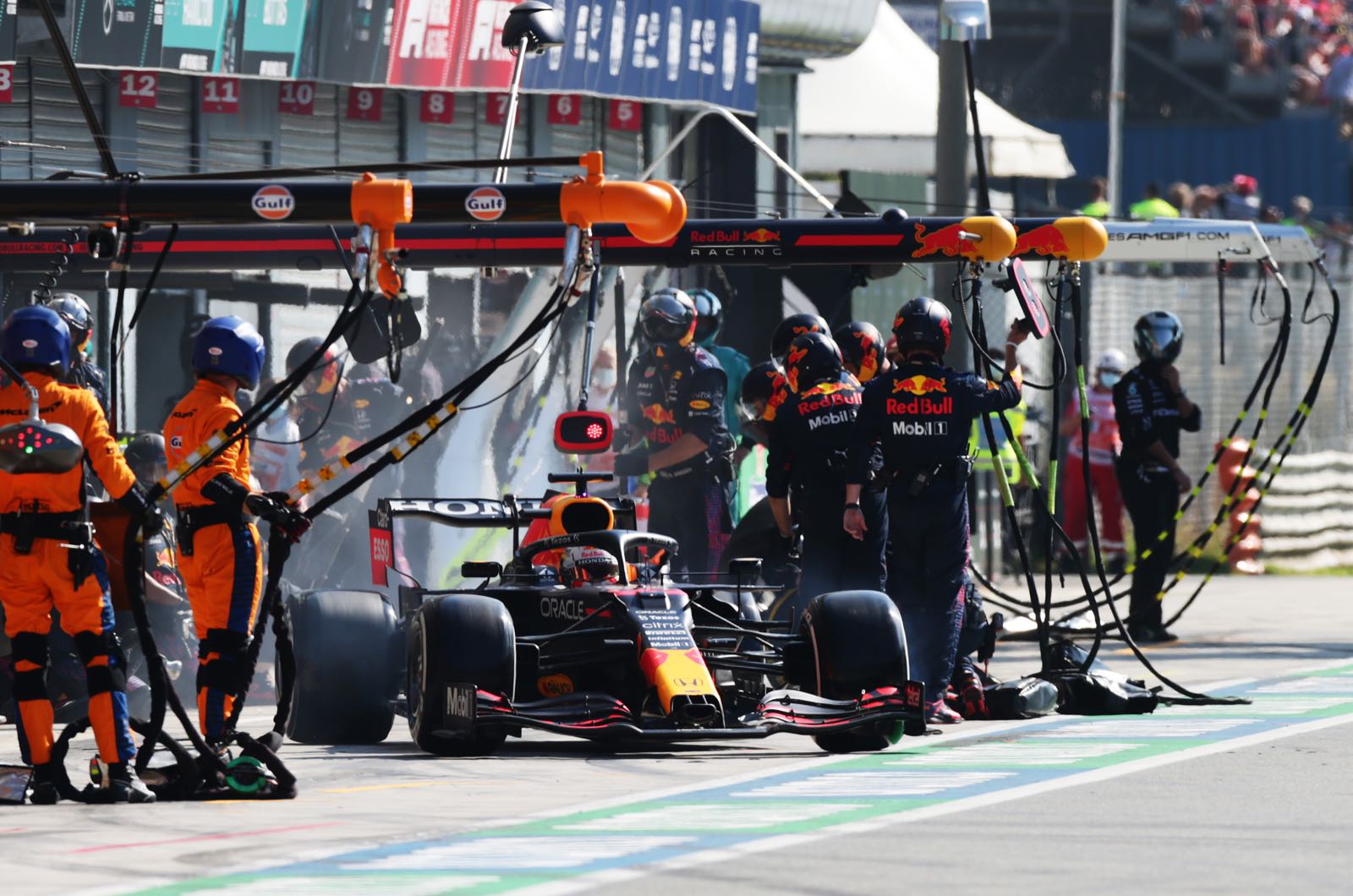 Red Bull will not repeat botched Verstappen pitstop