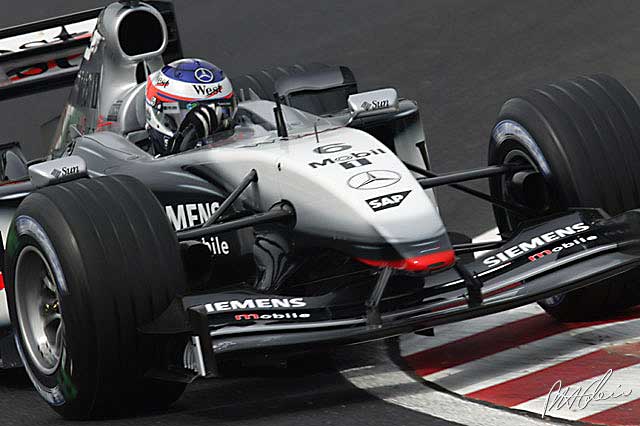McLaren sacrifices Coulthard for Raikkonen