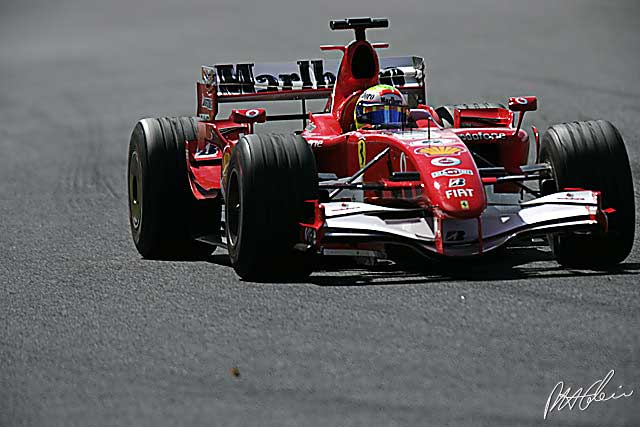 Qualifying Report - Black round rubber magic and a few PR stunts