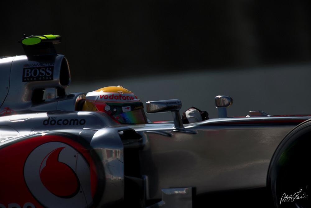Practice 3 Report - Hamilton takes fight to Red Bull