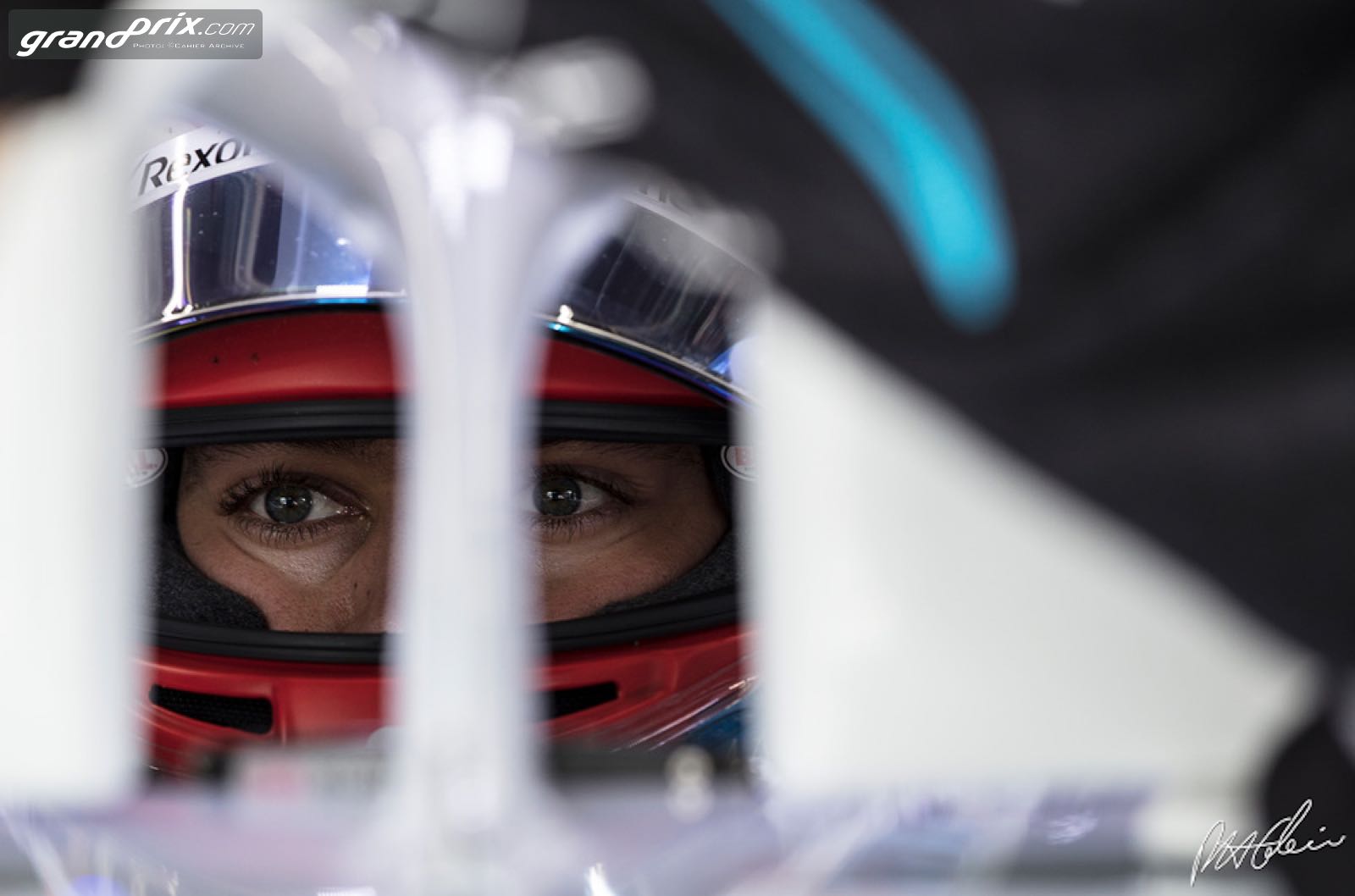 Russell cannot continue with current brakes