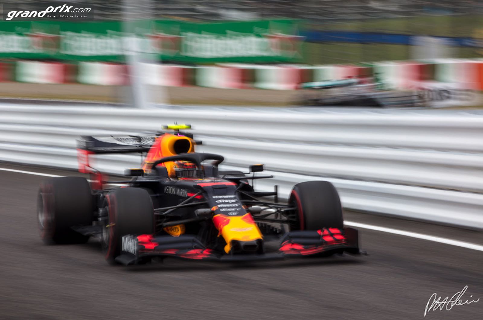 Verstappen wants Red Bull-Honda to risk more