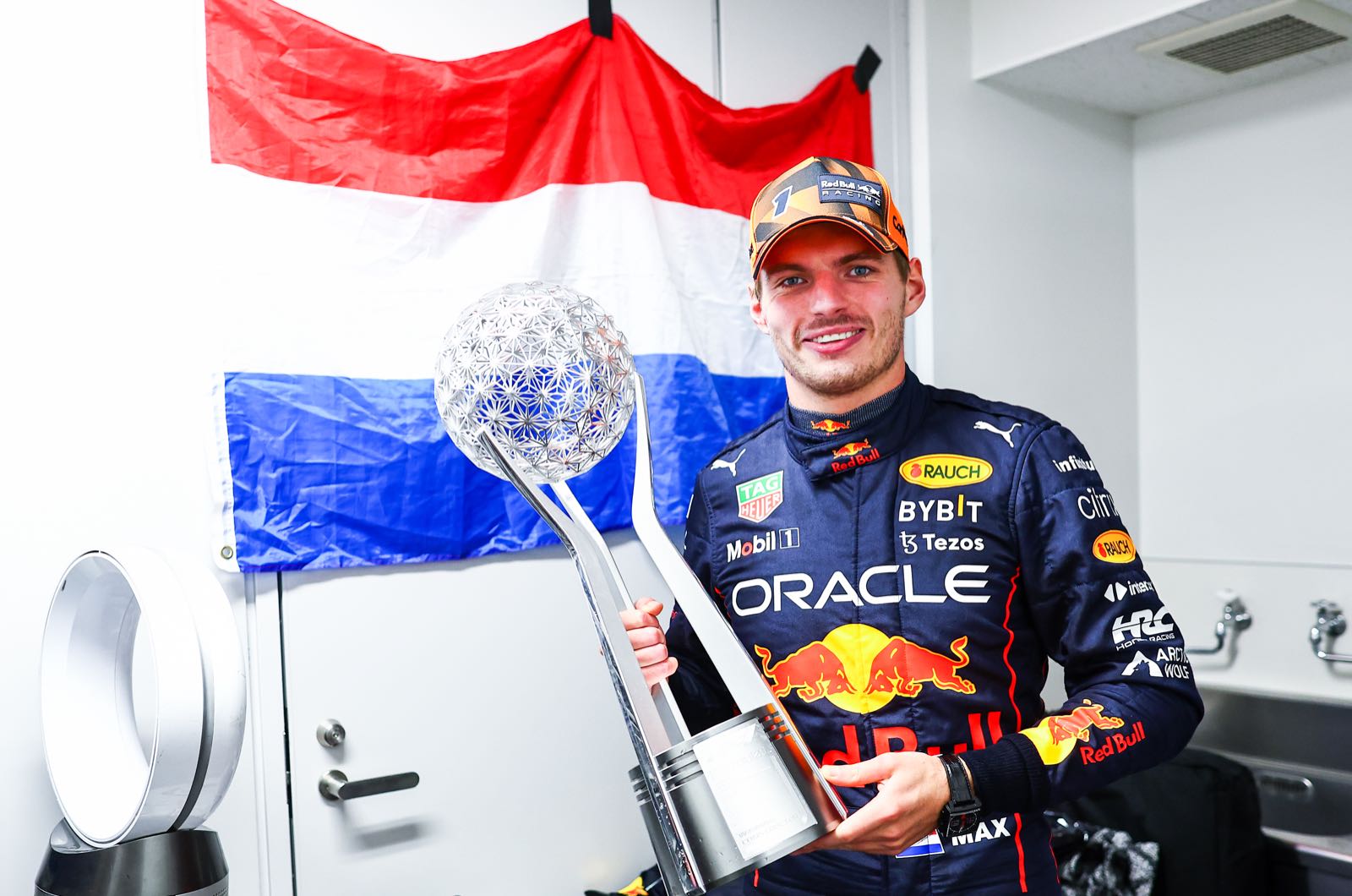 Father tips Verstappen to keep dominating F1
