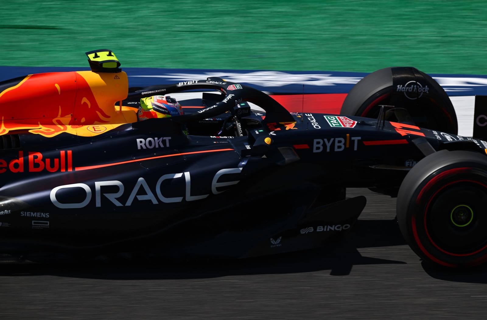 Struggling Perez admits hiring mental coach
