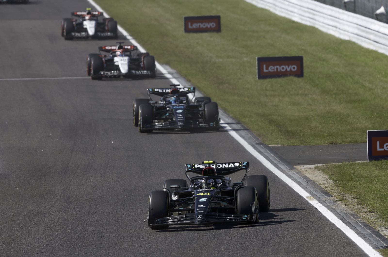 Apple wants to take over global F1 TV rights