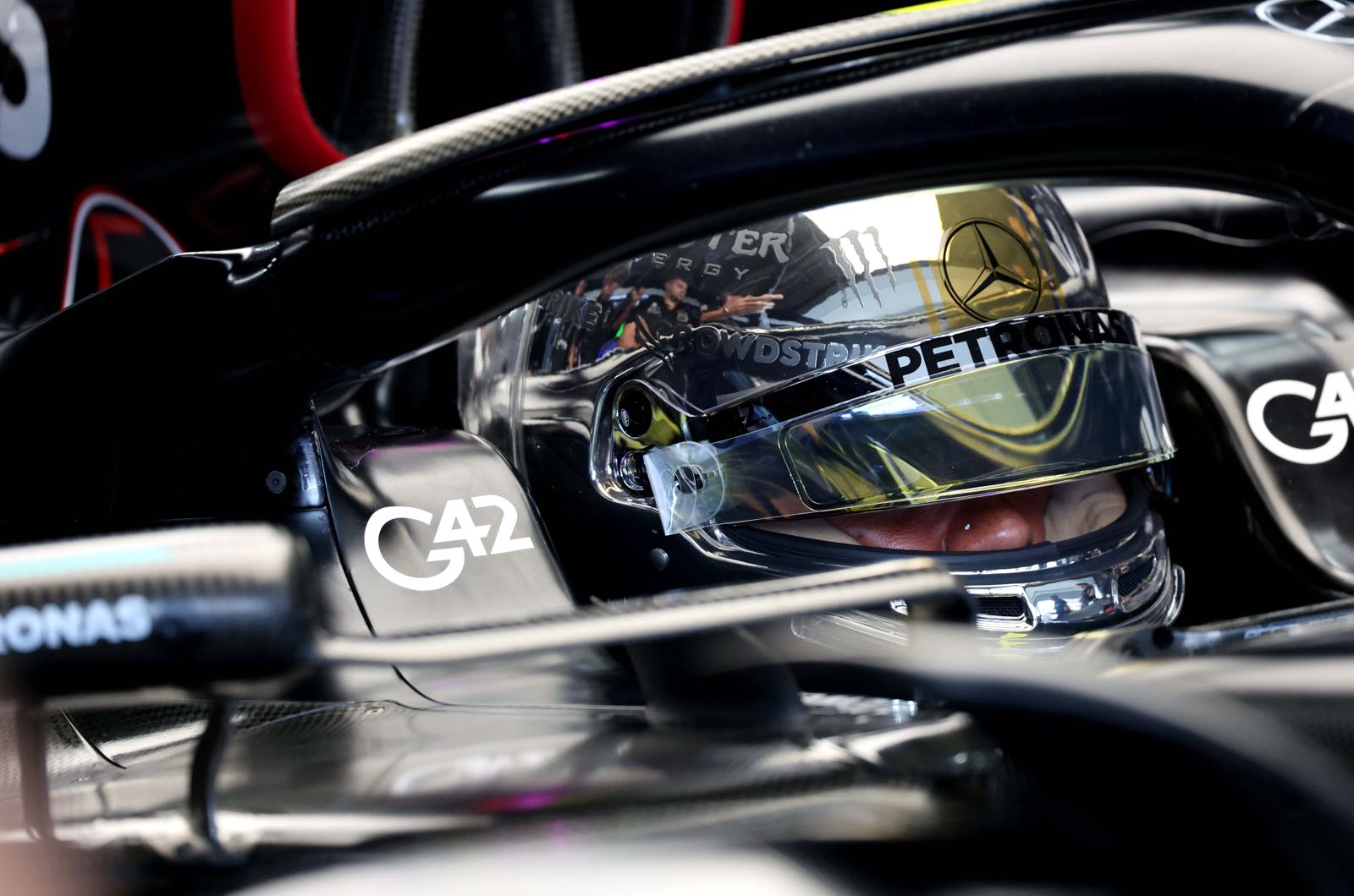 Hamilton not ready for Ferrari switch