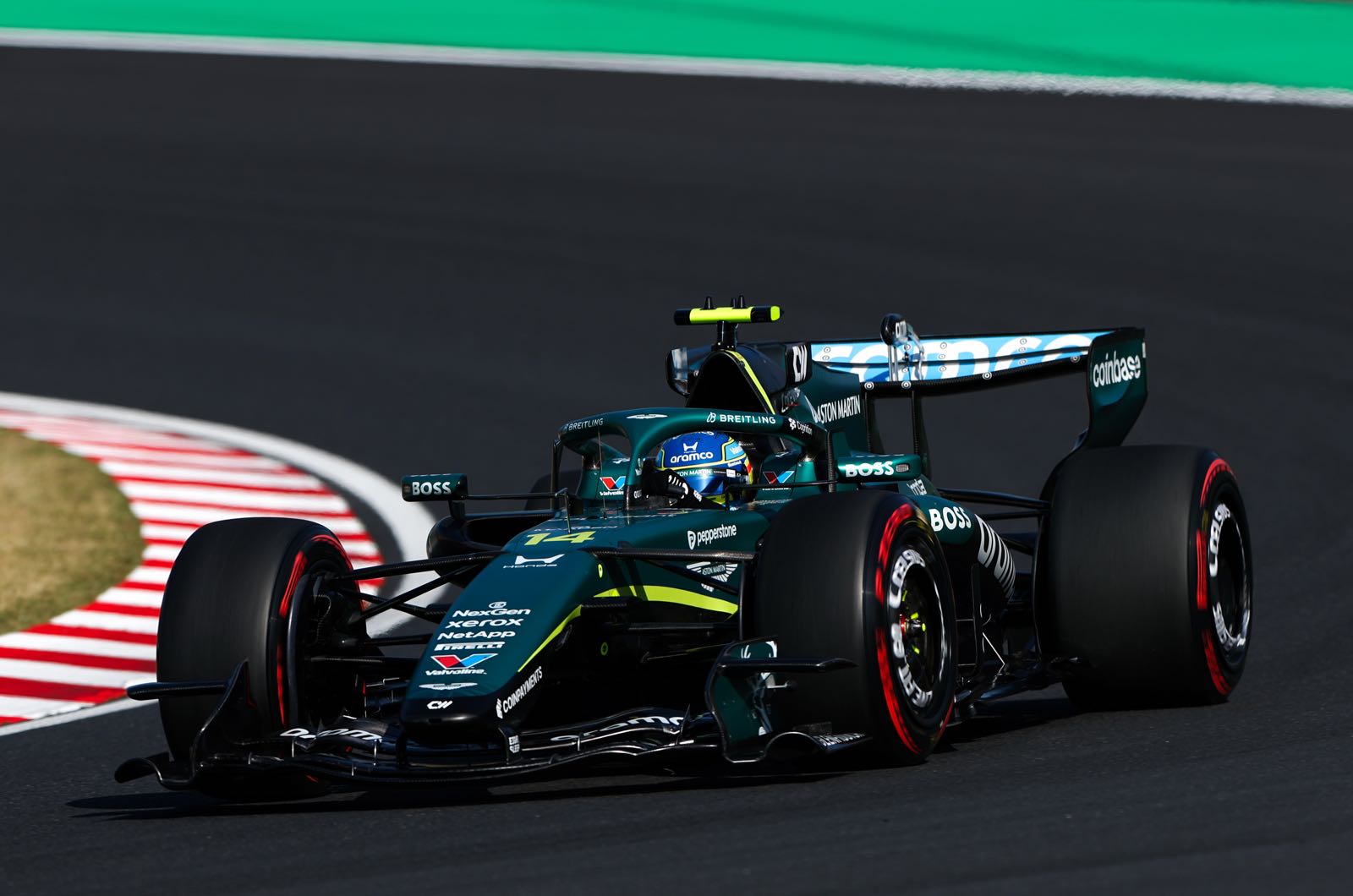 Alonso hints at F1 extension, Honda talks new engine