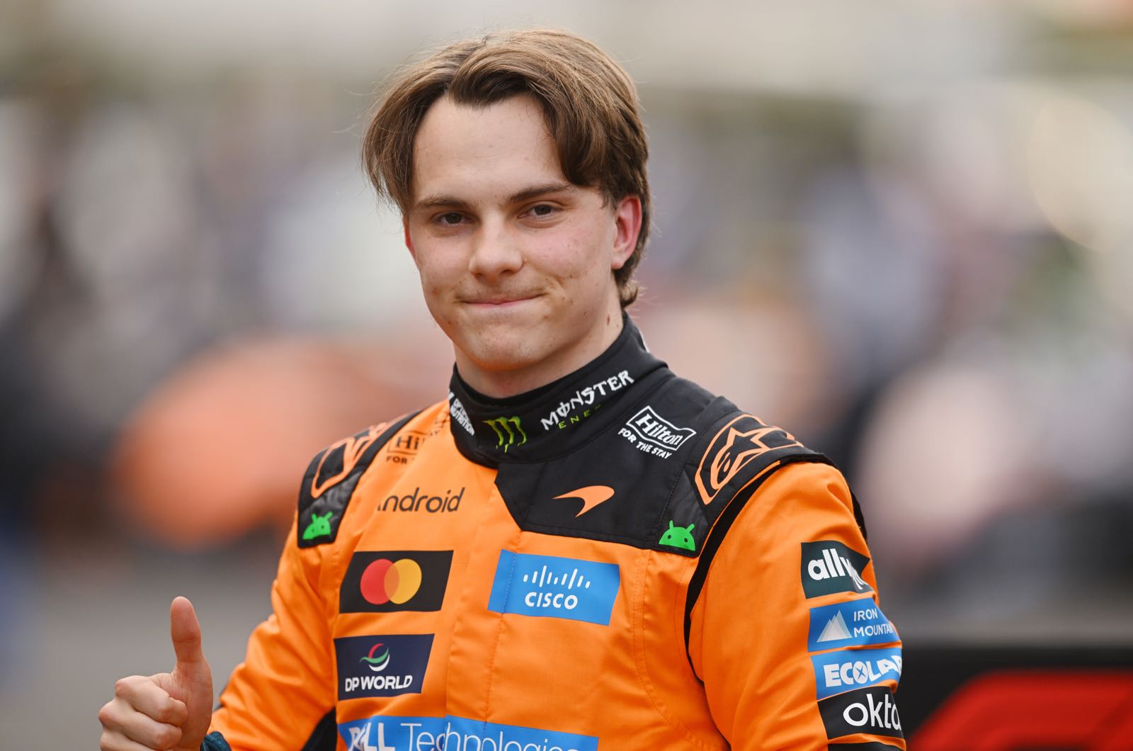 Piastri plays down Webber distance talk after tough start