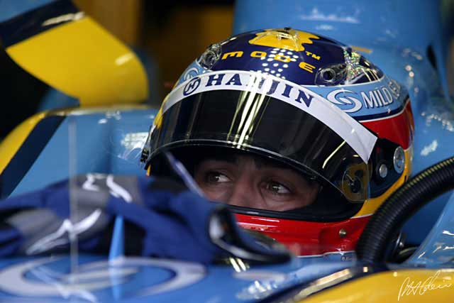 Renault to give Alonso a new engine