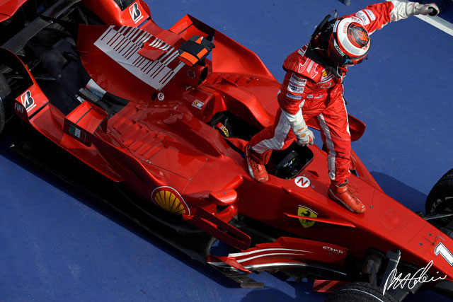 Race Report - Kimi dominates in Malaysia