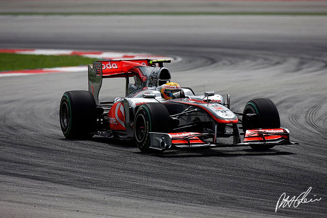 Practice 2 Report - Hamilton takes Friday honours