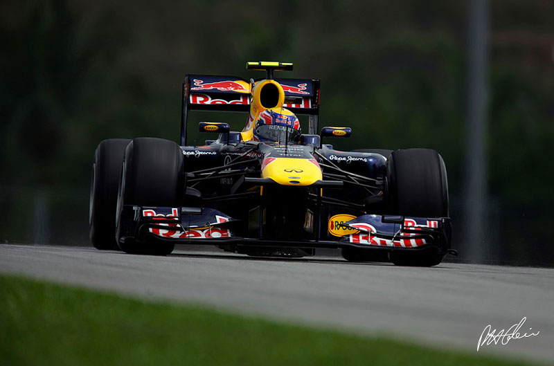 Practice 2 Report - McLaren closes the gap at Sepang