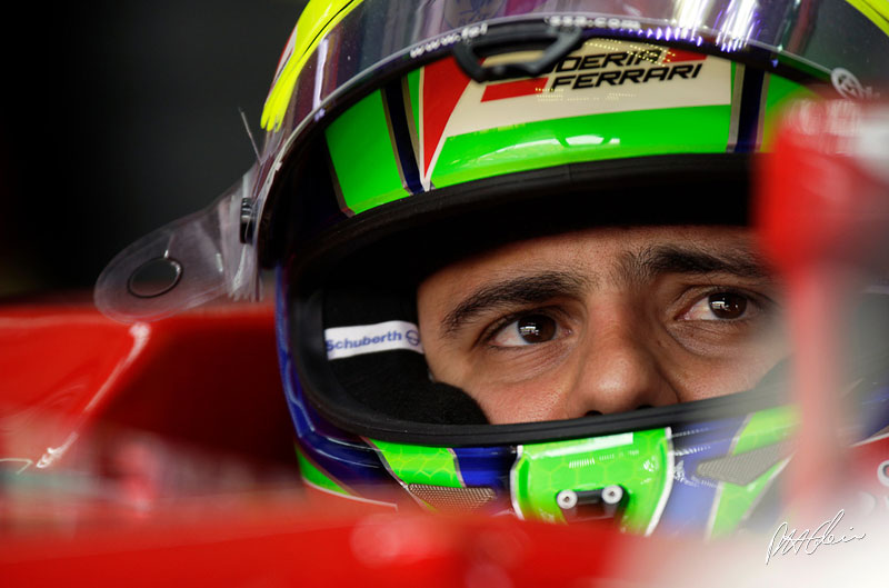 Massa takes positives from hard day at Sepang