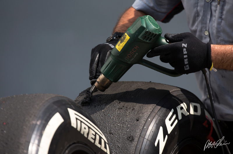 Rivals suspect Lotus has unfair tyre advantage