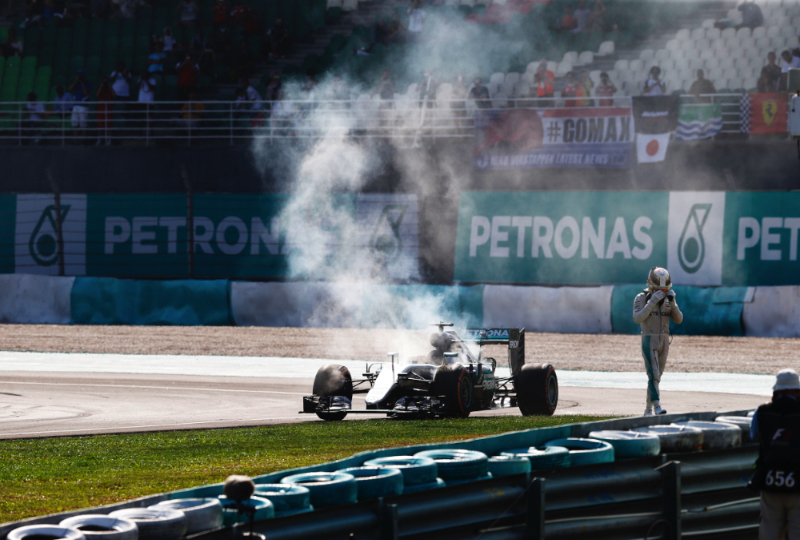 Hamilton prepared to sit out practice sessions